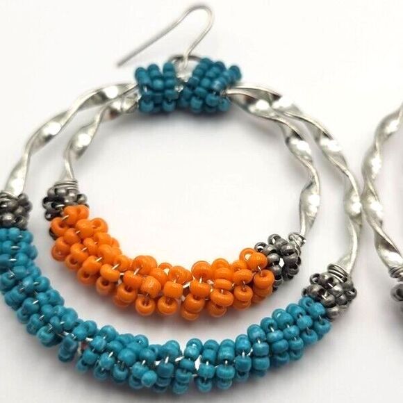 Lg Silvertone Circle Tangerine and Turquoise Seed Beads Silvertone Hook Earrings - Picture 3 of 4
